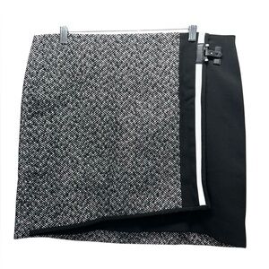 White House Black Market Asymmetrical Black &!White Skirt With Side Buckle Sz 10